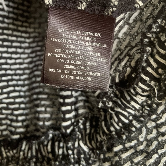 Anthro Little Yellow Button Black White Print Top M - Picture 6 of 7